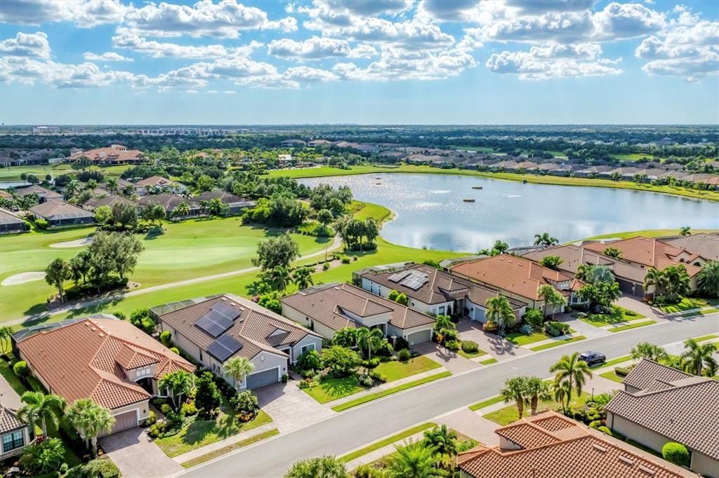 For Sale: $899,000 (3 beds, 2 baths, 2395 Square Feet)