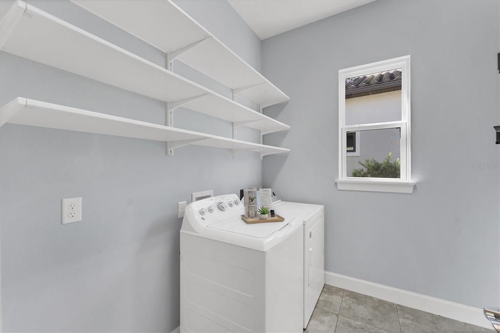 For Sale: $899,000 (3 beds, 2 baths, 2395 Square Feet)