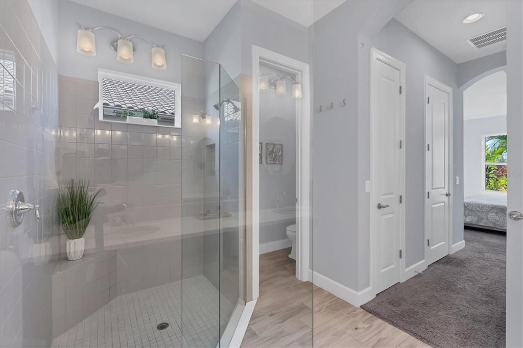 For Sale: $899,000 (3 beds, 2 baths, 2395 Square Feet)