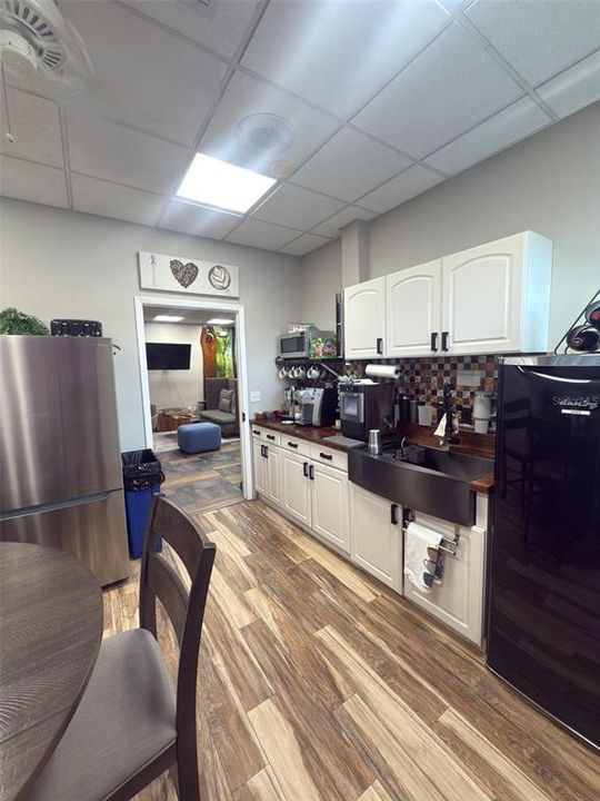 For Sale: $1,300,000 (0 beds, 0 baths, 3968 Square Feet)