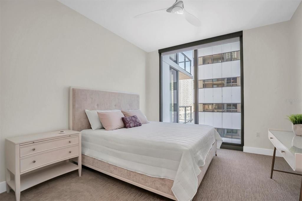 For Sale: $2,750,000 (3 beds, 4 baths, 2712 Square Feet)