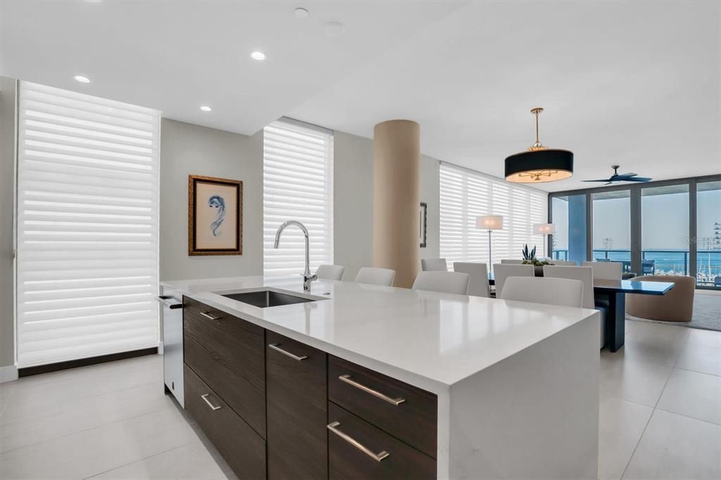 For Sale: $2,750,000 (3 beds, 4 baths, 2712 Square Feet)