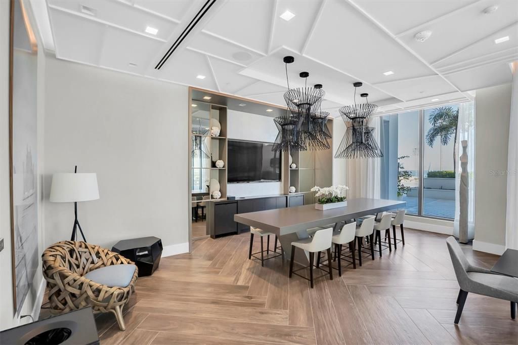 For Sale: $2,750,000 (3 beds, 4 baths, 2712 Square Feet)