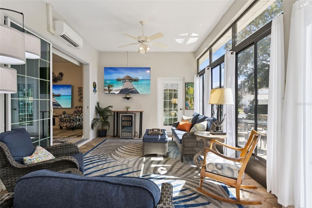 En Venta: $429,900 (3 camas, 2 baños, 2410 Pies cuadrados)