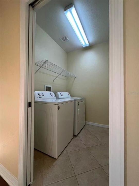 For Rent: $2,500 (3 beds, 2 baths, 1928 Square Feet)