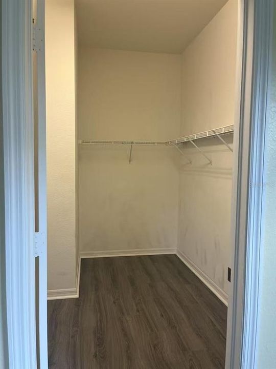 For Rent: $2,500 (3 beds, 2 baths, 1928 Square Feet)