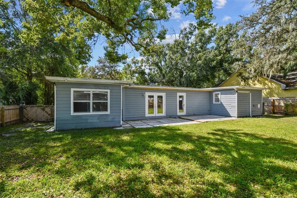 For Sale: $309,900 (4 beds, 2 baths, 1510 Square Feet)