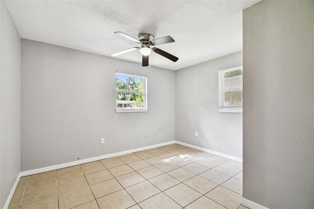 For Sale: $309,900 (4 beds, 2 baths, 1510 Square Feet)