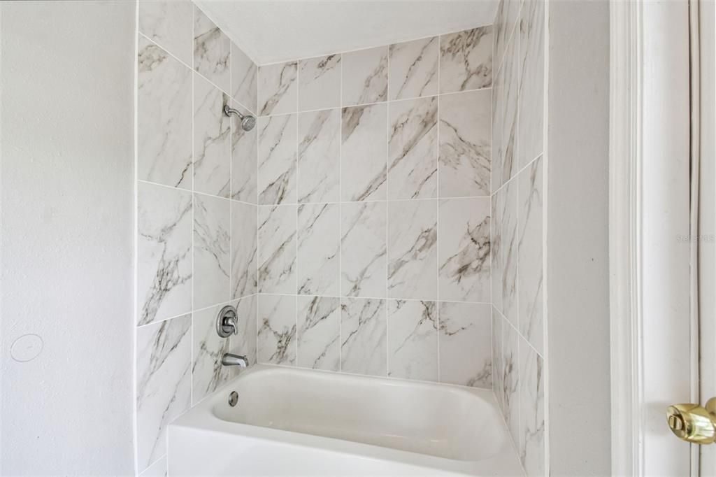 For Sale: $309,900 (4 beds, 2 baths, 1510 Square Feet)