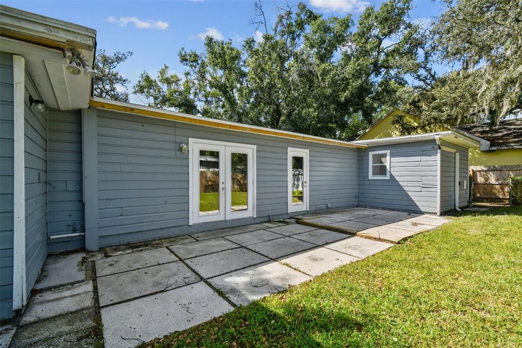 For Sale: $309,900 (4 beds, 2 baths, 1510 Square Feet)