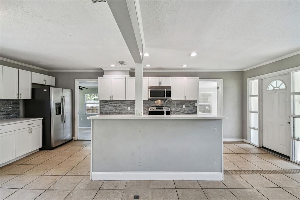 For Sale: $309,900 (4 beds, 2 baths, 1510 Square Feet)