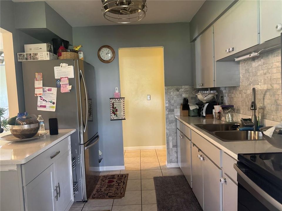 For Sale: $145,000 (2 beds, 2 baths, 853 Square Feet)