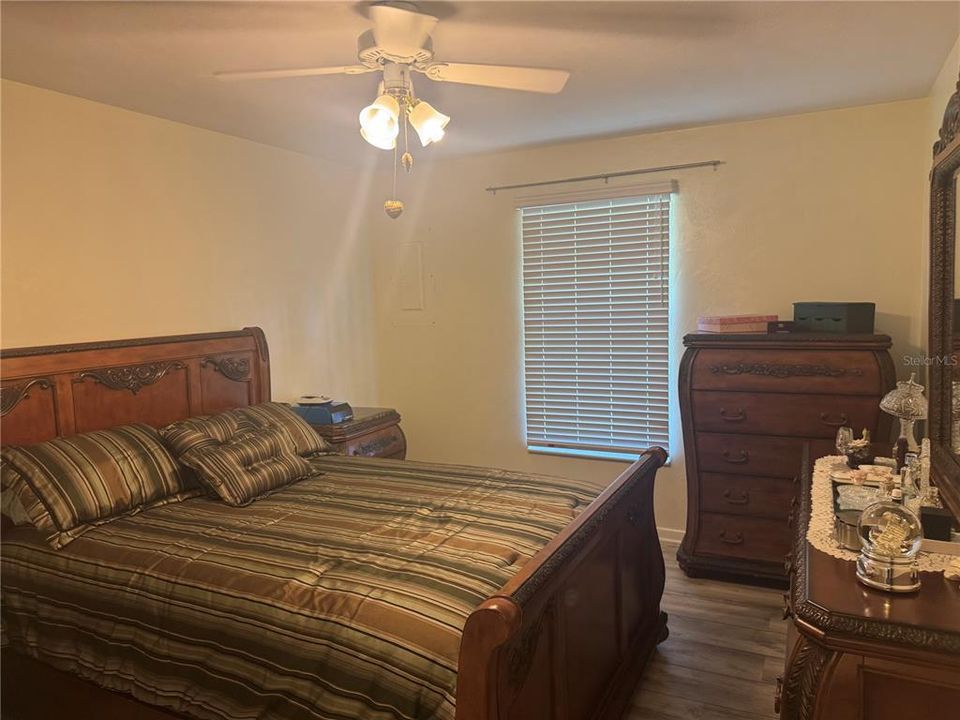 For Sale: $145,000 (2 beds, 2 baths, 853 Square Feet)