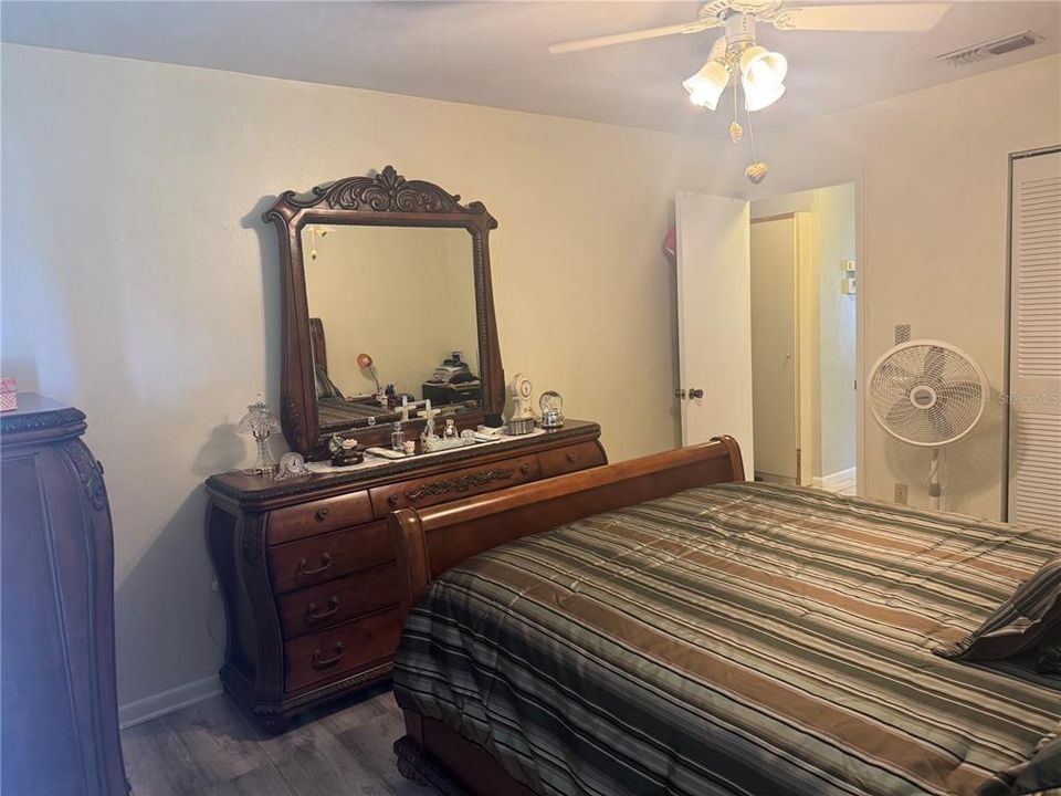 For Sale: $145,000 (2 beds, 2 baths, 853 Square Feet)