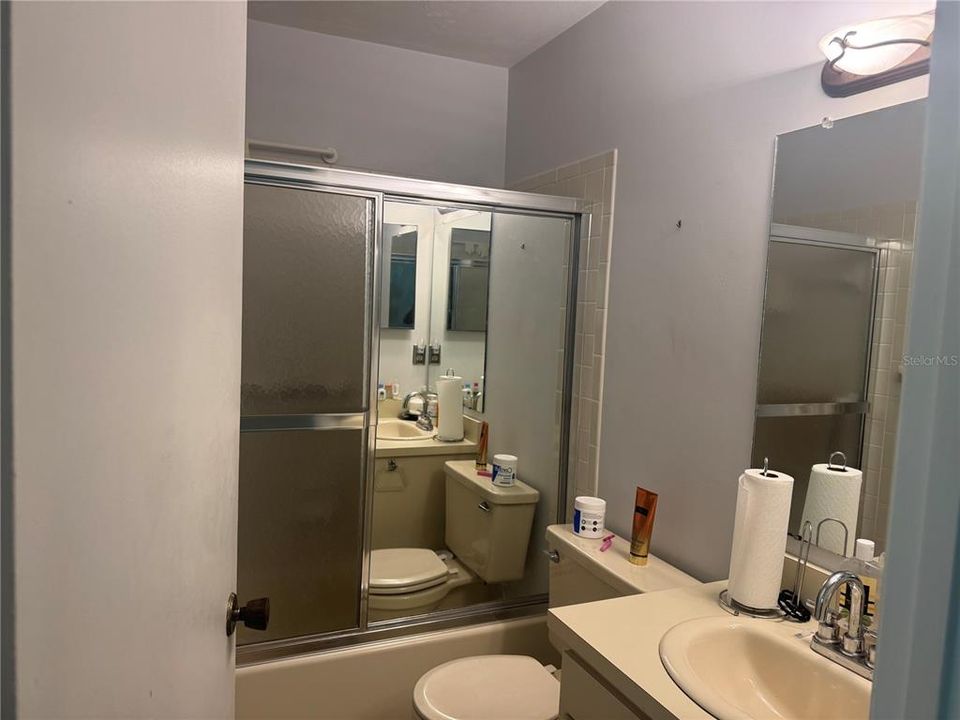 For Sale: $145,000 (2 beds, 2 baths, 853 Square Feet)