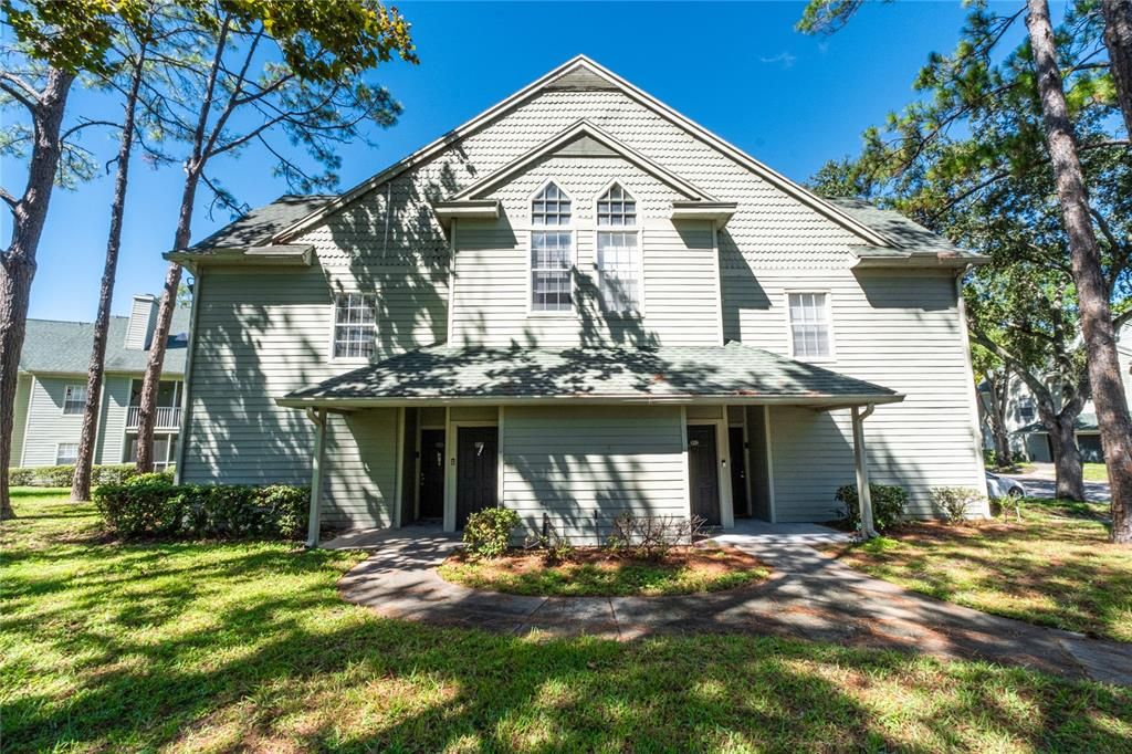 For Rent: $1,550 (2 beds, 2 baths, 991 Square Feet)