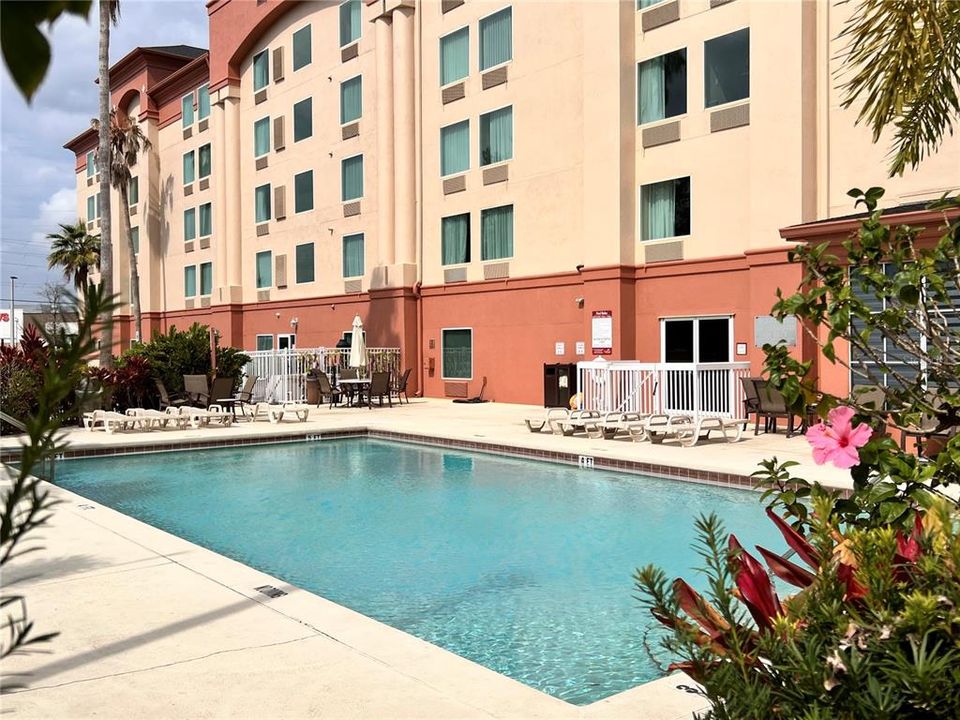 For Sale: $49,900 (1 beds, 1 baths, 304 Square Feet)