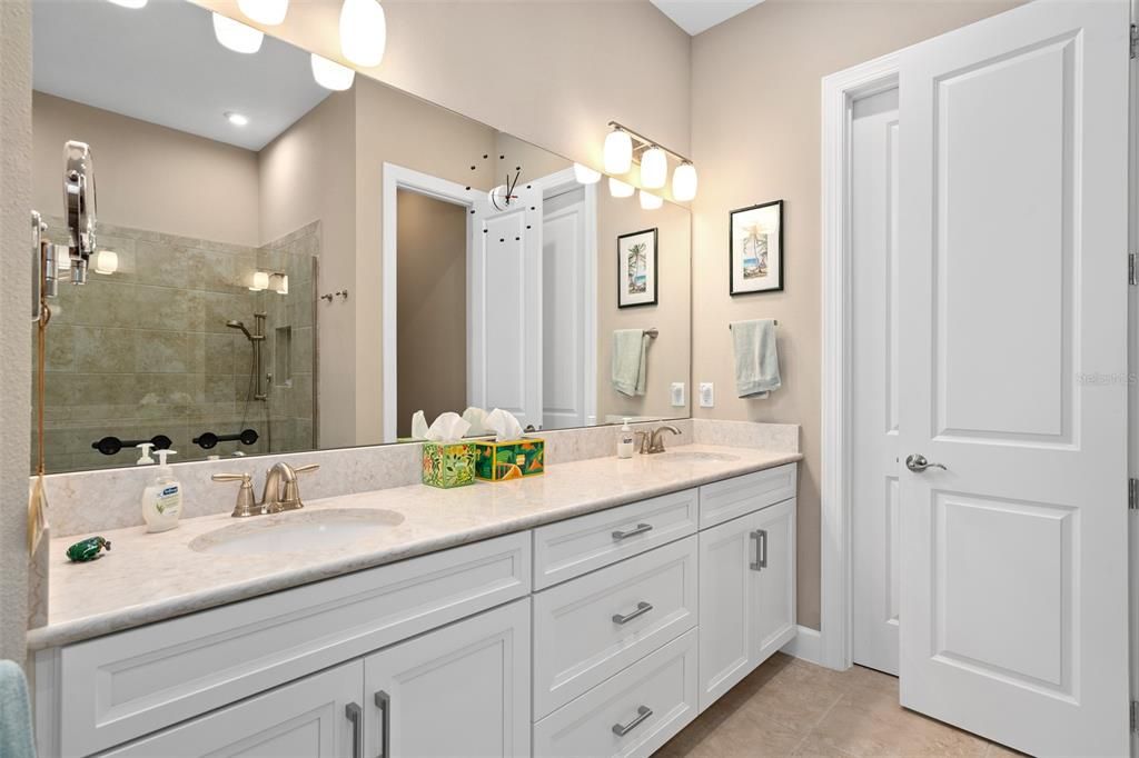 На продажу: $635,000 (3 спален, 3 ванн, 2449 Квадратных фут)