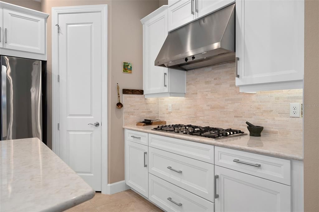 На продажу: $635,000 (3 спален, 3 ванн, 2449 Квадратных фут)