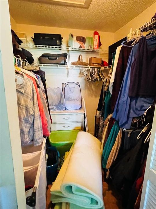 待售: $144,000 (2 贝兹, 2 浴室, 1414 平方英尺)