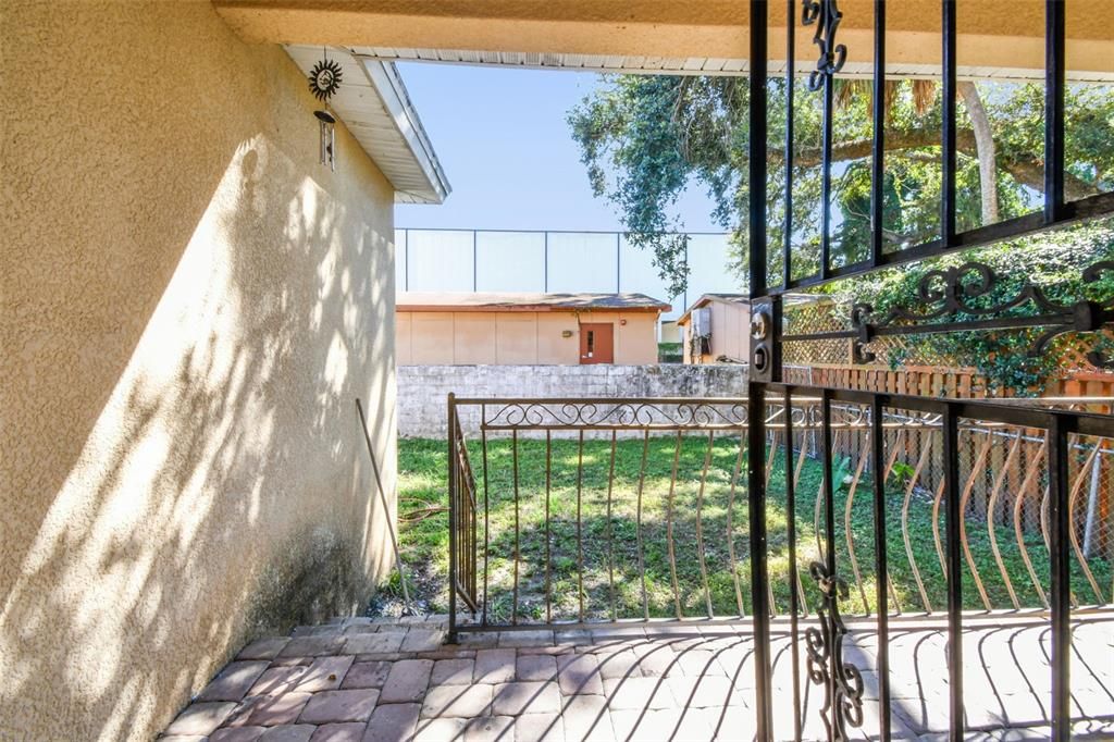 Active With Contract: $499,999 (4 beds, 3 baths, 1766 Square Feet)