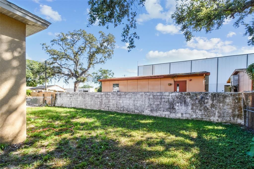 Active With Contract: $499,999 (4 beds, 3 baths, 1766 Square Feet)