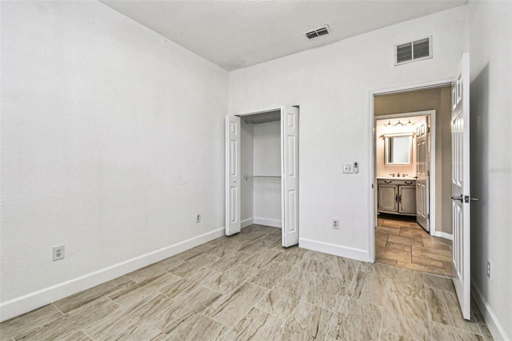 Active With Contract: $499,999 (4 beds, 3 baths, 1766 Square Feet)