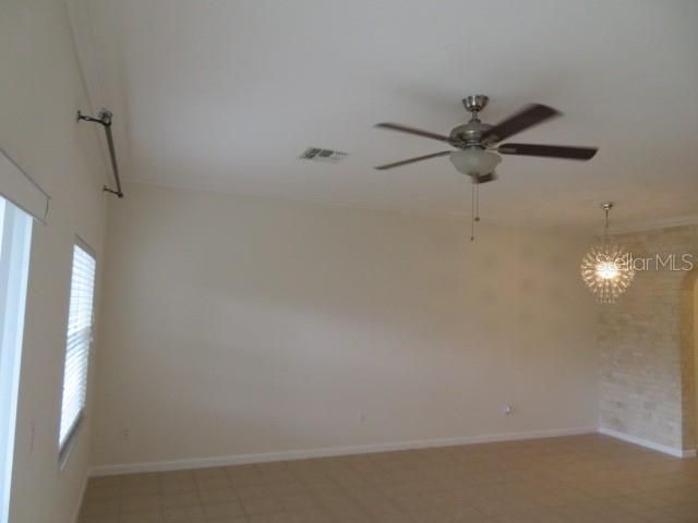 For Rent: $2,000 (3 beds, 2 baths, 1492 Square Feet)