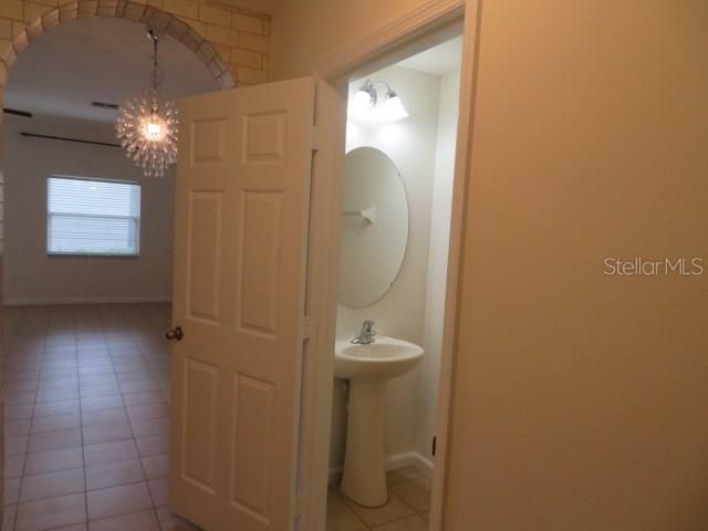 For Rent: $2,000 (3 beds, 2 baths, 1492 Square Feet)