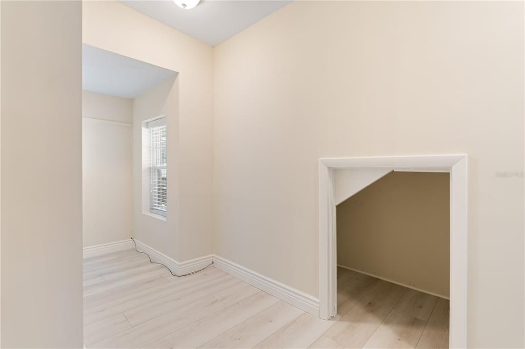 待售: $549,000 (3 贝兹, 2 浴室, 1680 平方英尺)