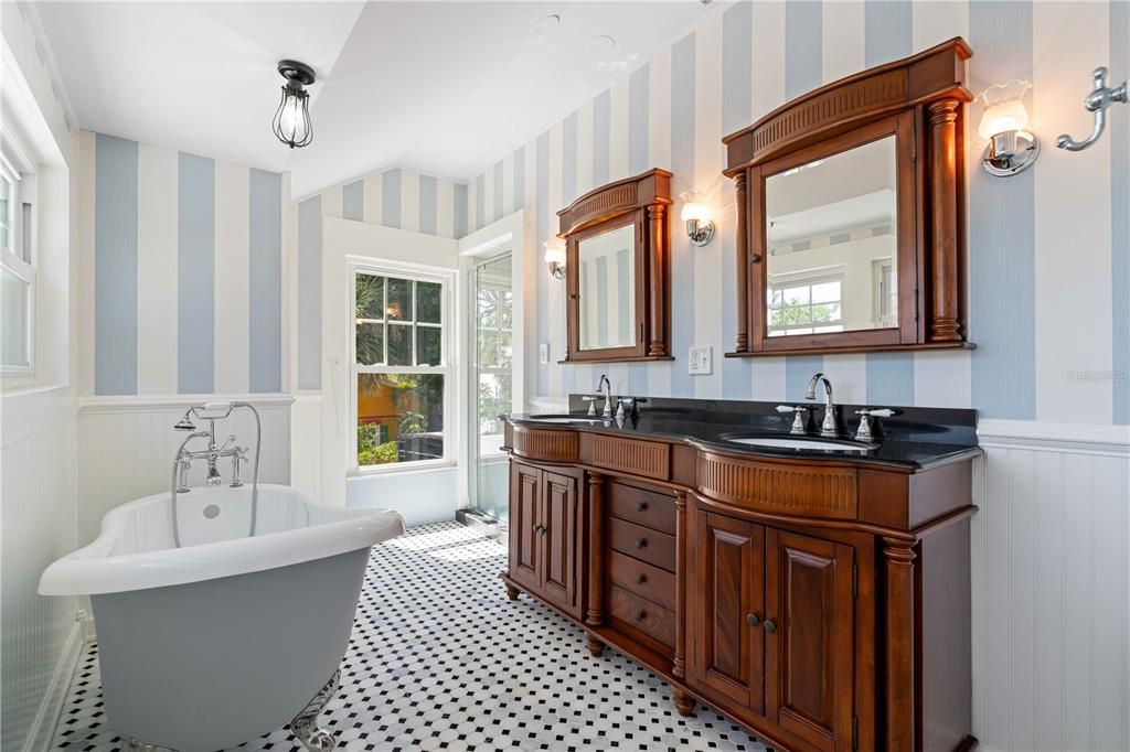 待售: $549,000 (3 贝兹, 2 浴室, 1680 平方英尺)