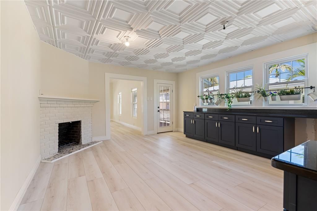 待售: $549,000 (3 贝兹, 2 浴室, 1680 平方英尺)