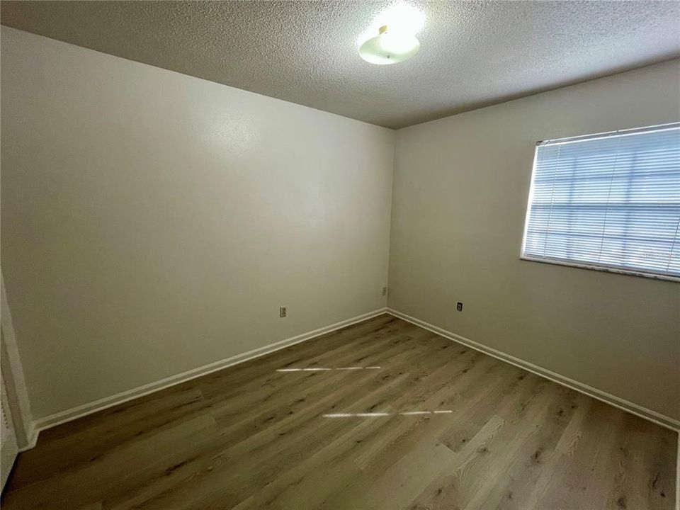 For Rent: $1,450 (2 beds, 1 baths, 1019 Square Feet)