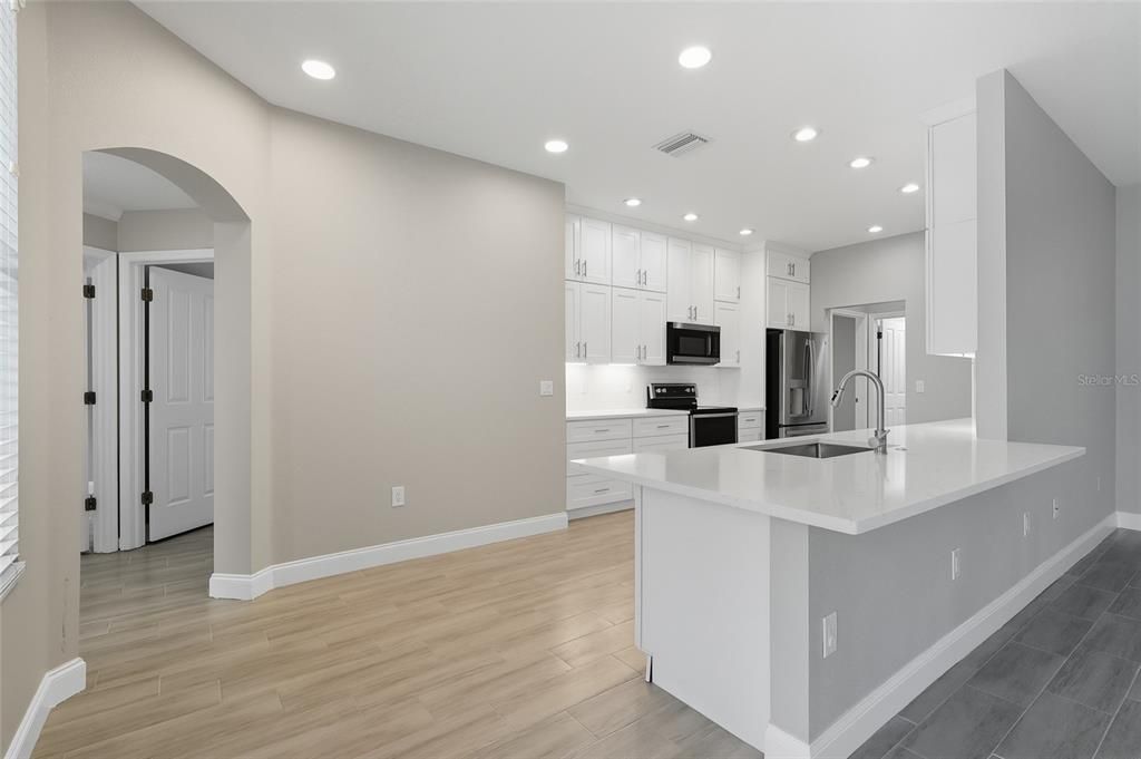 待售: $525,000 (5 贝兹, 3 浴室, 2279 平方英尺)