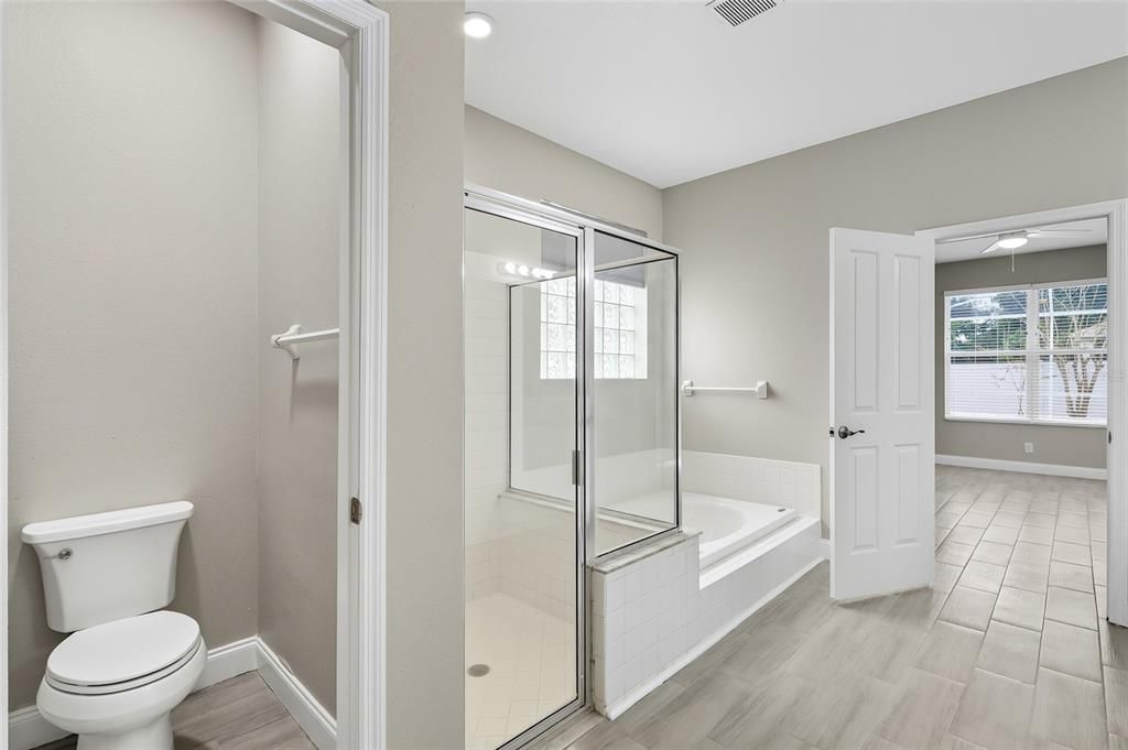 待售: $525,000 (5 贝兹, 3 浴室, 2279 平方英尺)