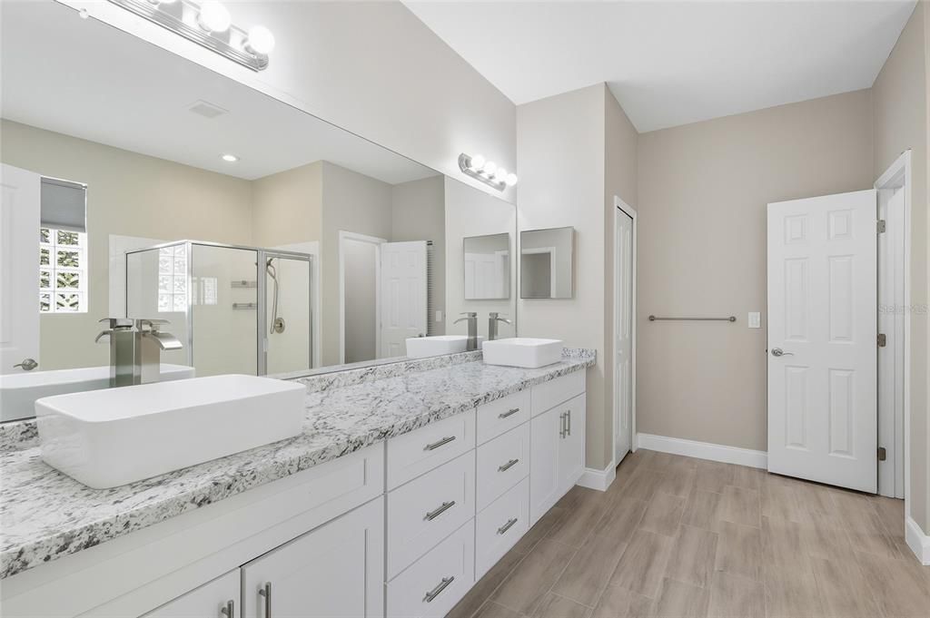 待售: $525,000 (5 贝兹, 3 浴室, 2279 平方英尺)