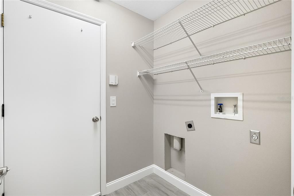 待售: $525,000 (5 贝兹, 3 浴室, 2279 平方英尺)