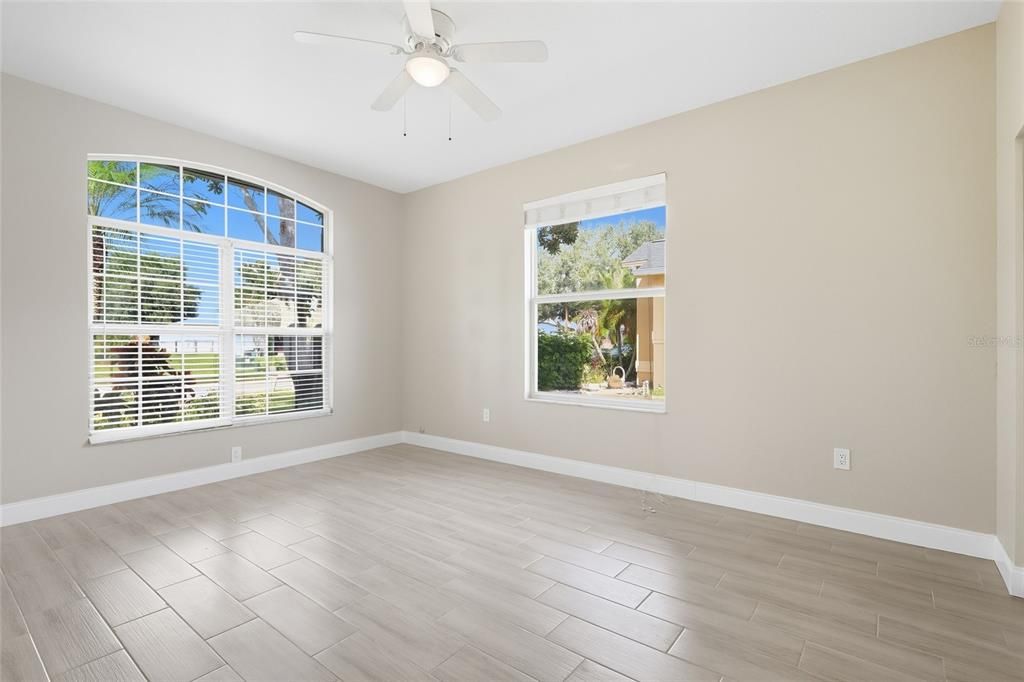 待售: $525,000 (5 贝兹, 3 浴室, 2279 平方英尺)