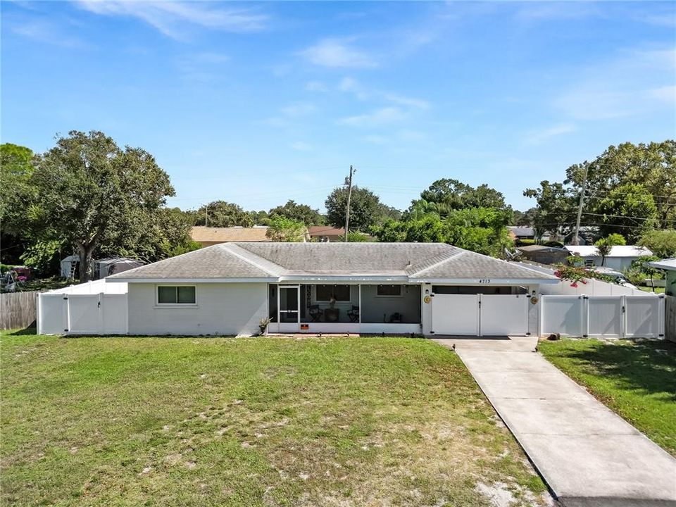 En Venta: $240,000 (3 camas, 2 baños, 1229 Pies cuadrados)