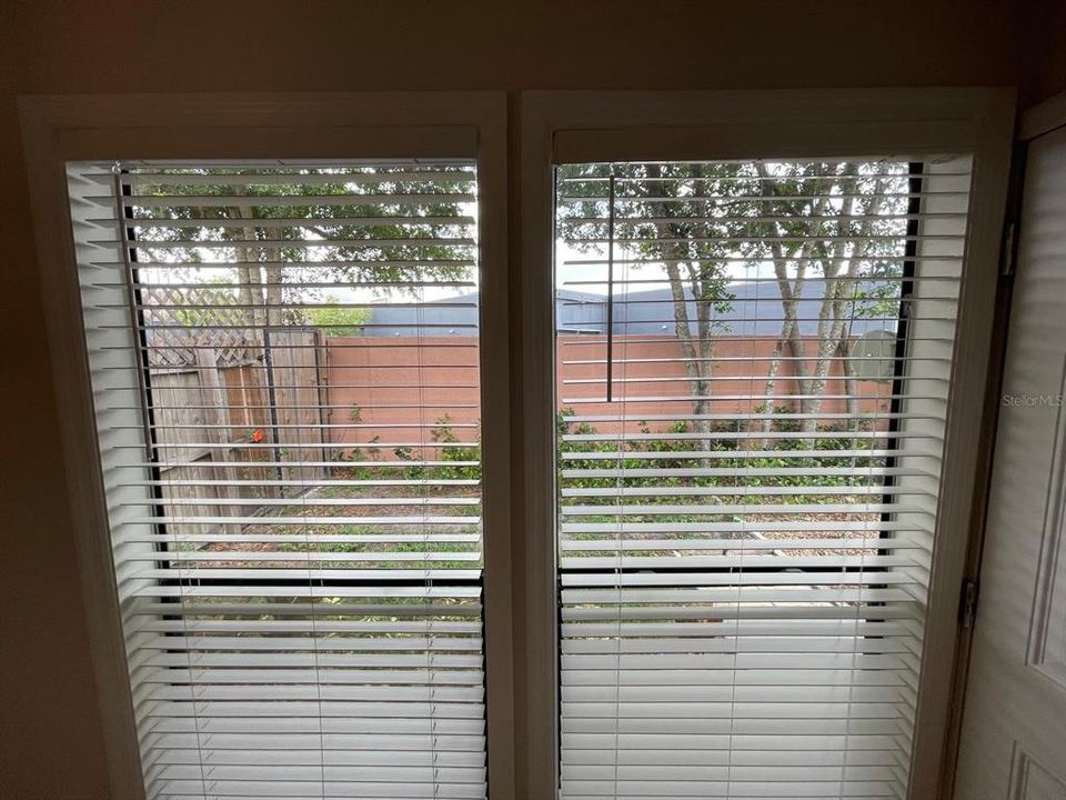 待售: $158,000 (1 贝兹, 1 浴室, 759 平方英尺)