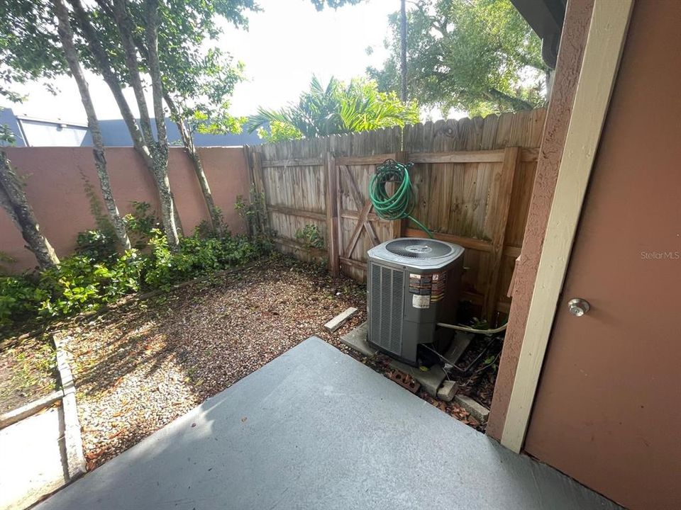 待售: $158,000 (1 贝兹, 1 浴室, 759 平方英尺)