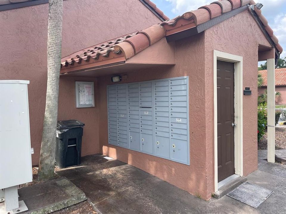 待售: $158,000 (1 贝兹, 1 浴室, 759 平方英尺)