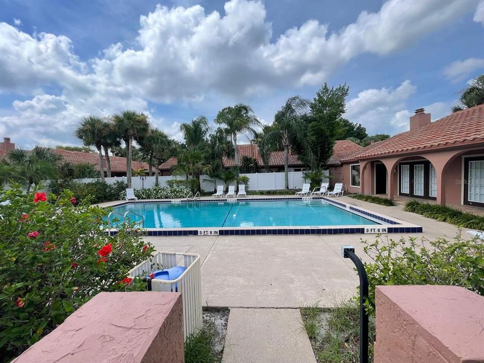 待售: $158,000 (1 贝兹, 1 浴室, 759 平方英尺)