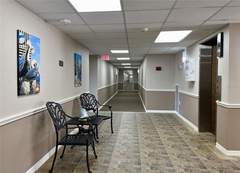 待售: $129,000 (2 贝兹, 2 浴室, 1017 平方英尺)