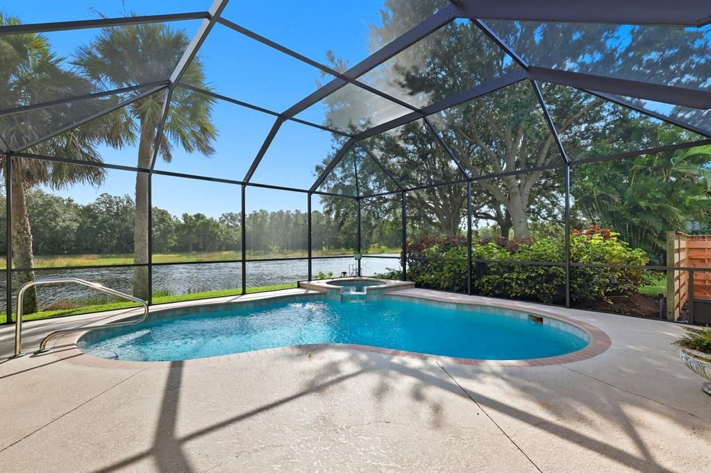 Под контрактом: $939,000 (4 спален, 3 ванн, 2802 Квадратных фут)