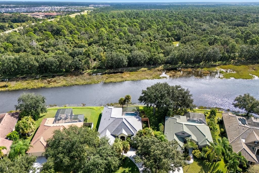 Под контрактом: $939,000 (4 спален, 3 ванн, 2802 Квадратных фут)