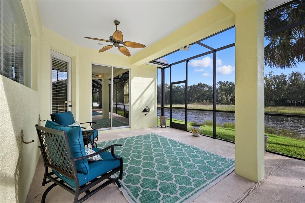 Под контрактом: $939,000 (4 спален, 3 ванн, 2802 Квадратных фут)