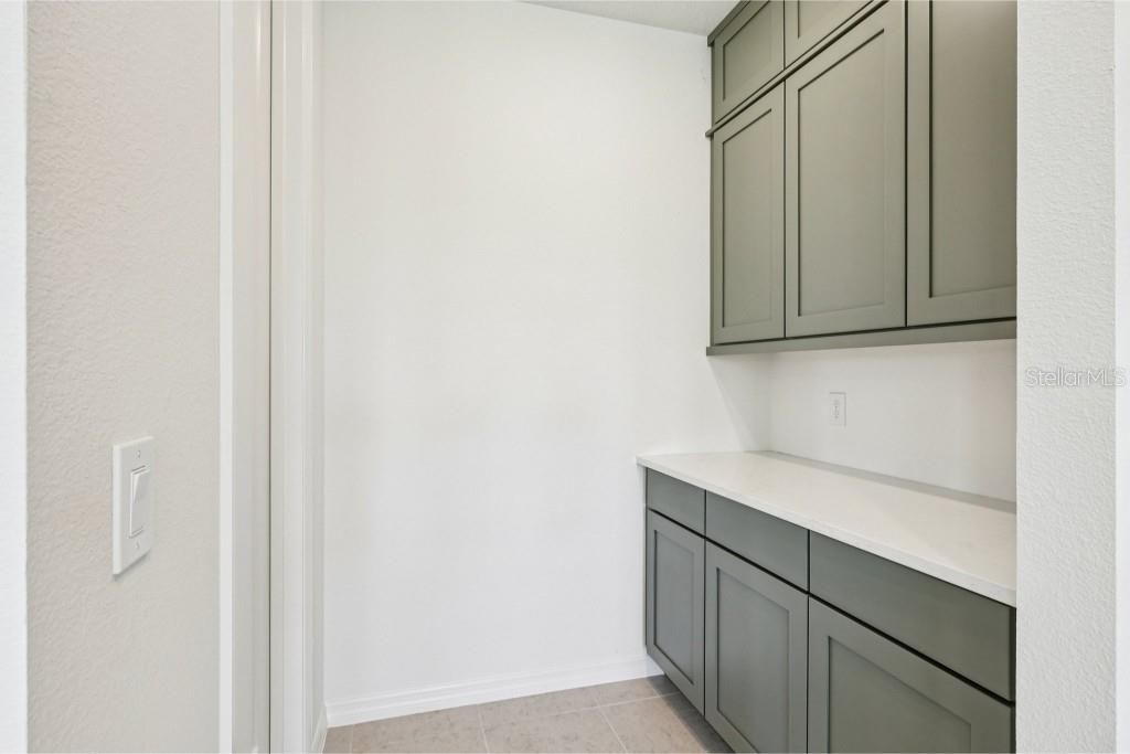 На продажу: $849,990 (5 спален, 4 ванн, 3545 Квадратных фут)