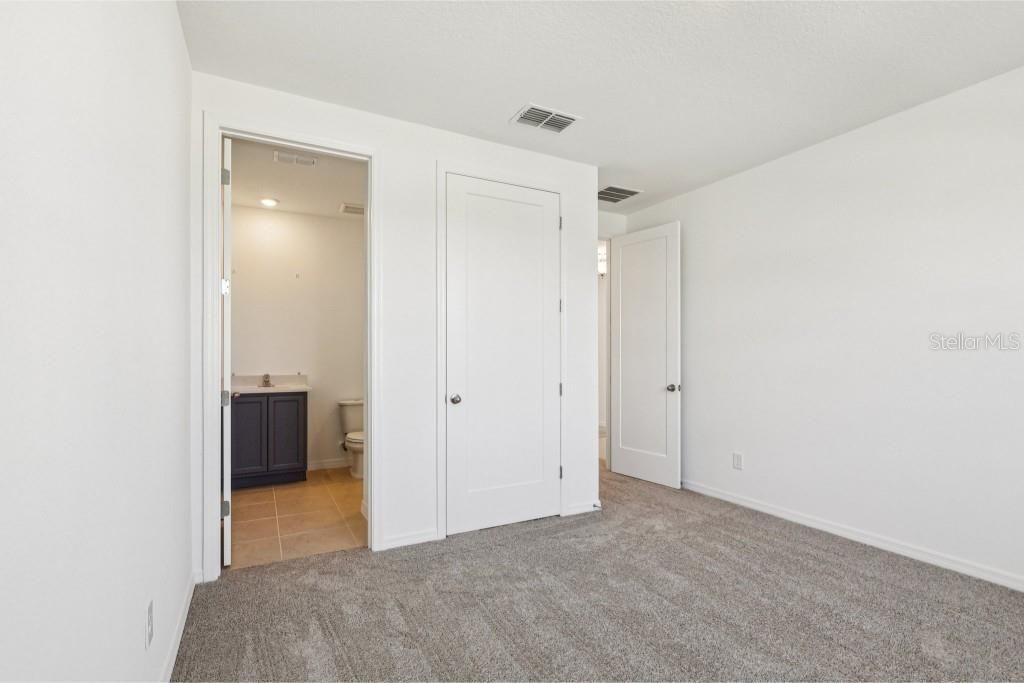 На продажу: $849,990 (5 спален, 4 ванн, 3545 Квадратных фут)