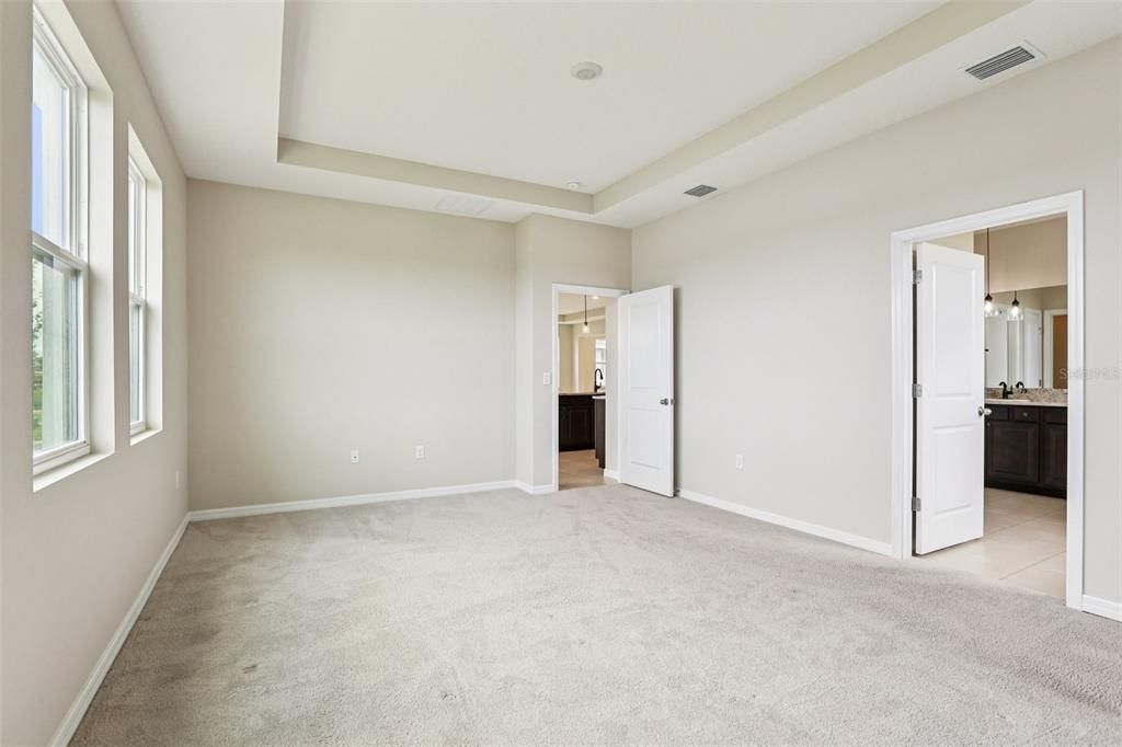 For Sale: $489,900 (4 beds, 3 baths, 2798 Square Feet)